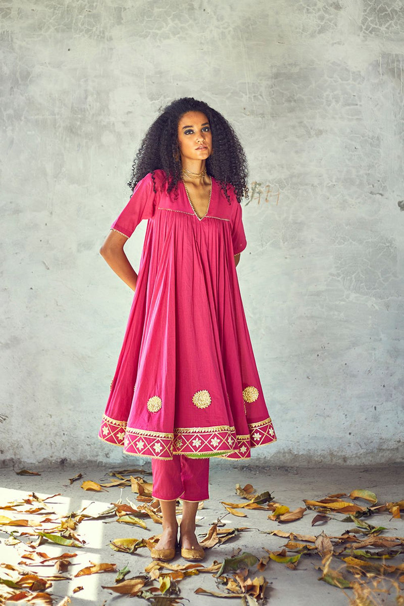 Gulabi Poshak Set by Khara Kapas for women Worldwide