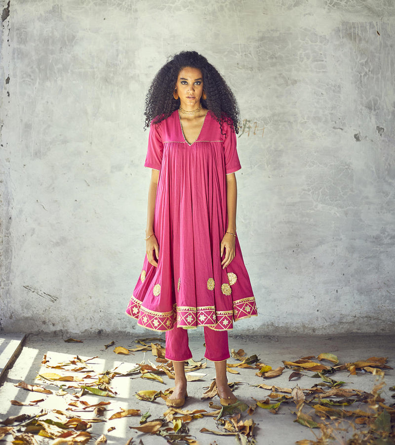 Gulabi Poshak Set by Khara Kapas for women Worldwide