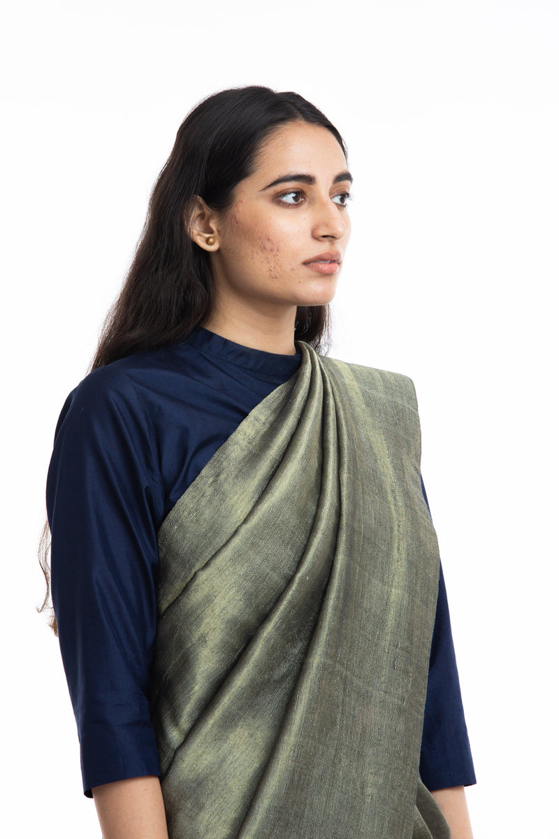Handwoven Gold Crack Metallic Saree by Akaaro for women Worldwide