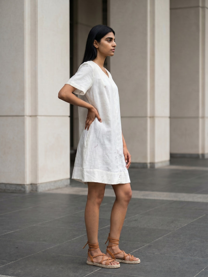 Sora White Dress hemploop, lyocell dress by Doodlage in white for women Worldwide