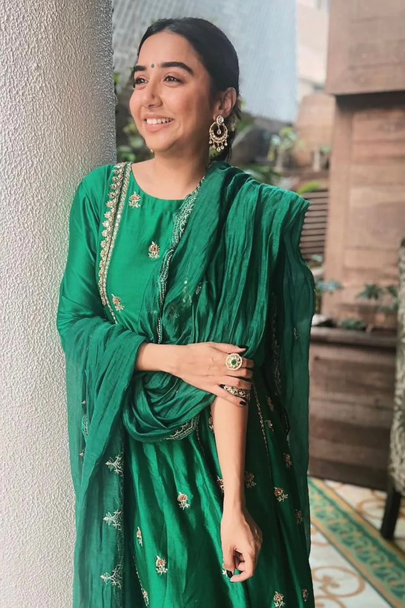 Aakasha Anarkali Set chiniya silk kurta/kurta set by Paulmi & Harsh in green for women Worldwide