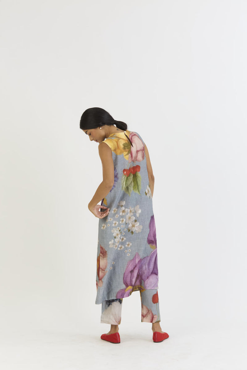 INDIGO ROSE LINEN KURTA SET by Yam in blue color for women Worldwide