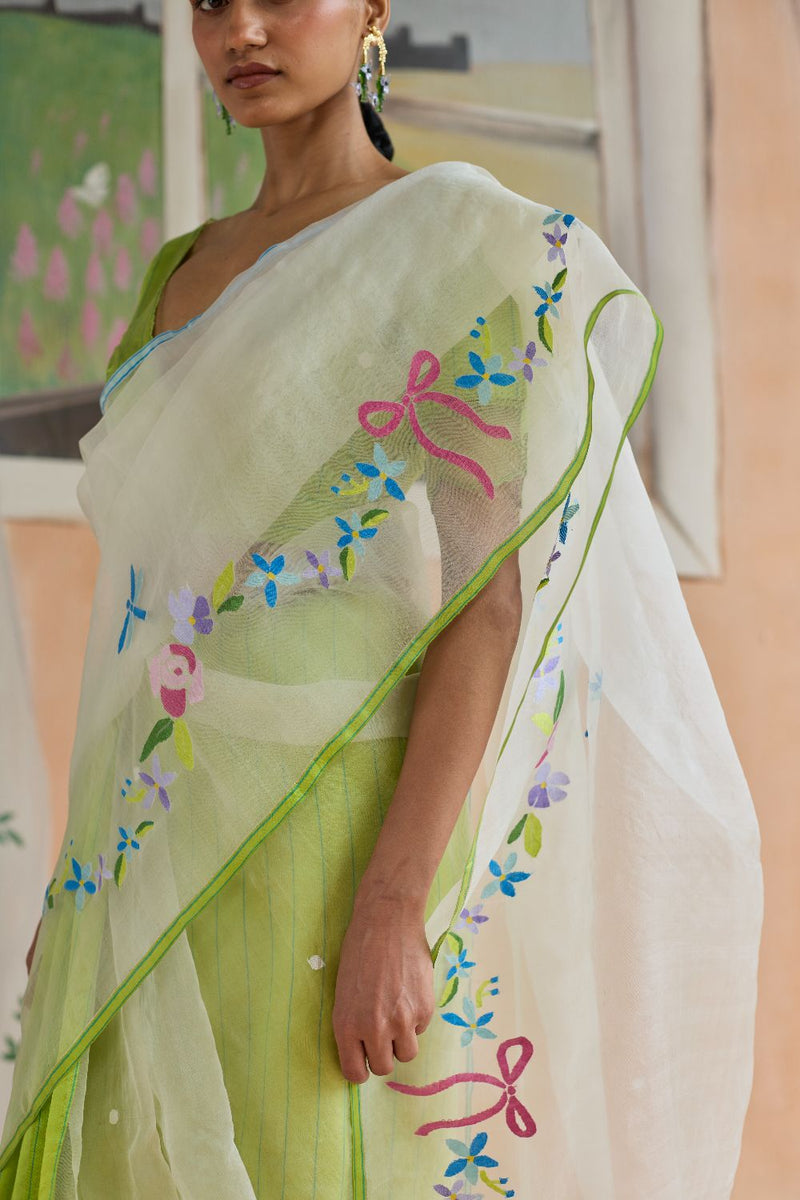 Garland Jamdani Sari organza by Nadiya Paar in green color for women Worldwide