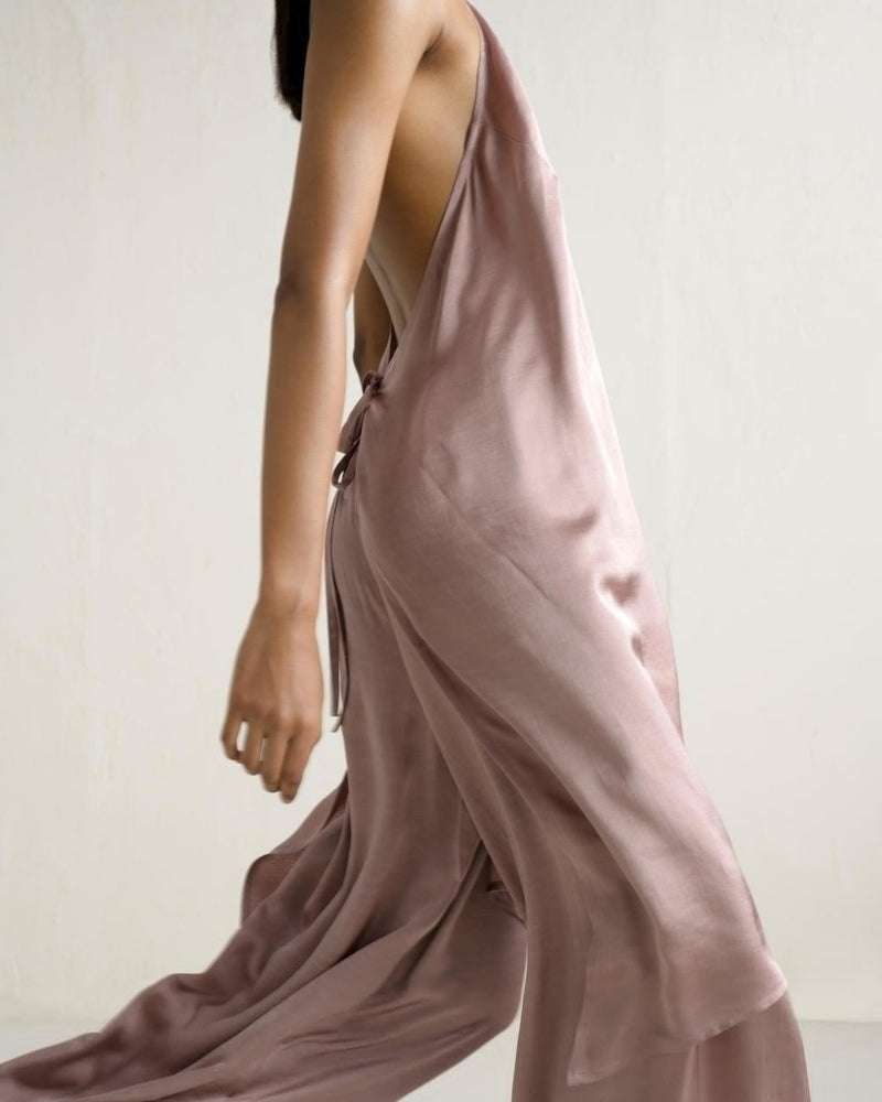 SEKUSHI APRON SET silk by Ituvana in pink color for women Worldwide