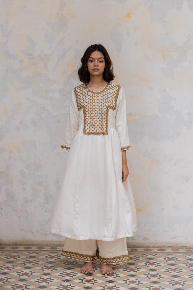 Ivory Bahaar Abho Set Kurta Sets by Nirjara for women Worldwide