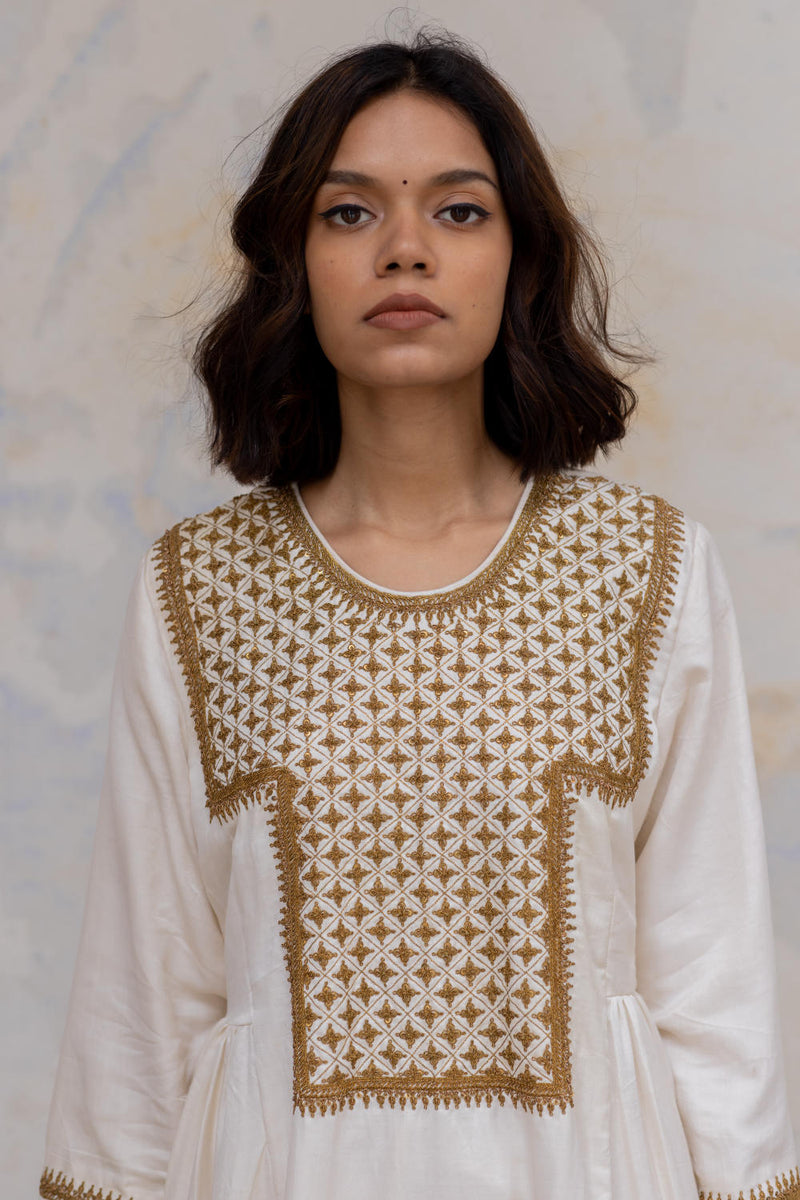 Ivory Bahaar Abho Set Kurta Sets by Nirjara for women Worldwide