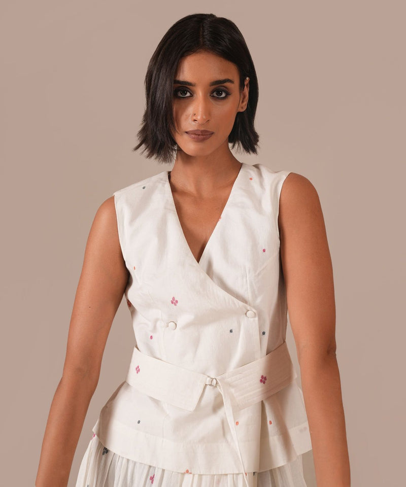 JASMINE DEW SET 100% cotton by Indigo Dreams in white color for women Worldwide