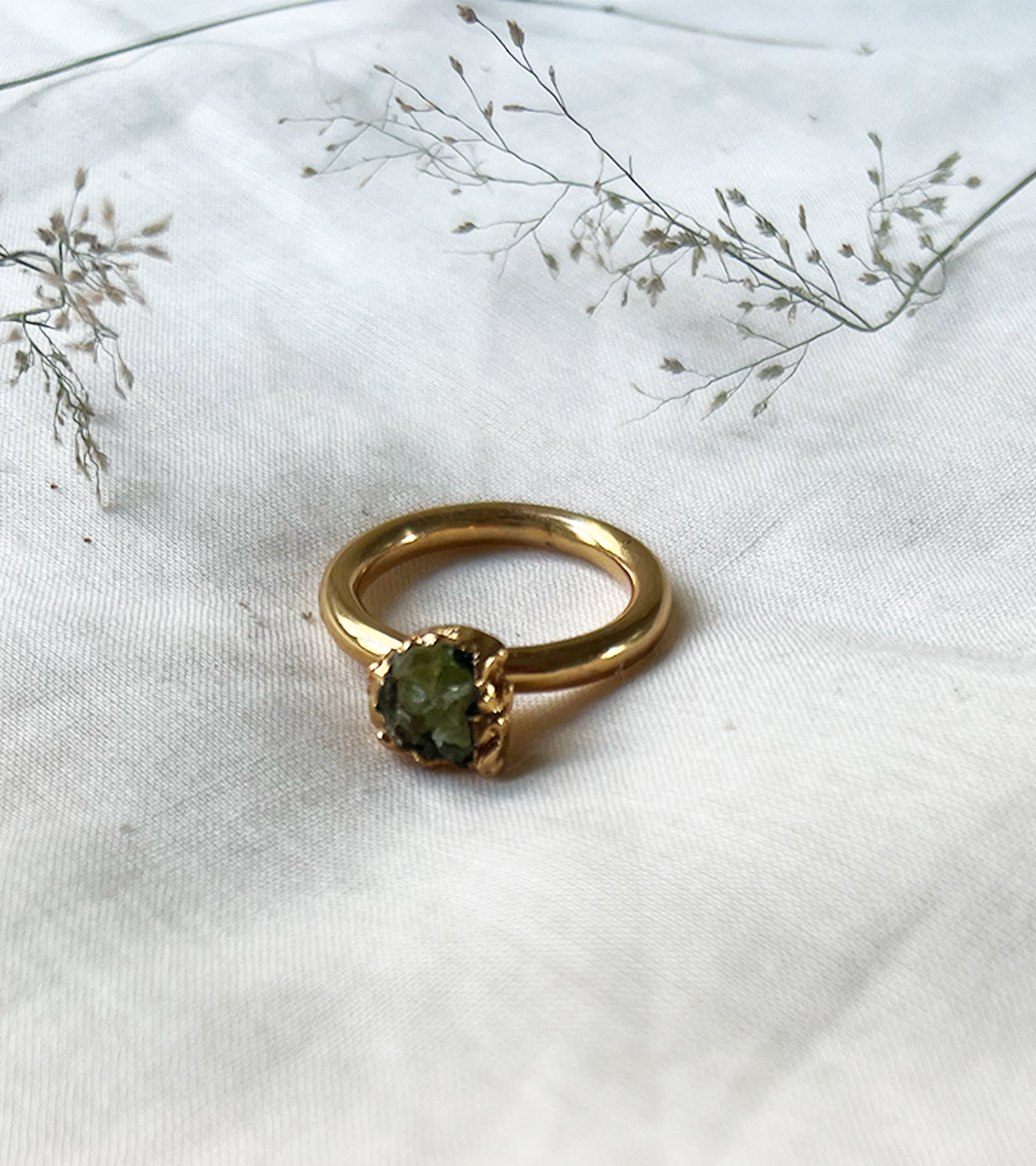 IRIS RING