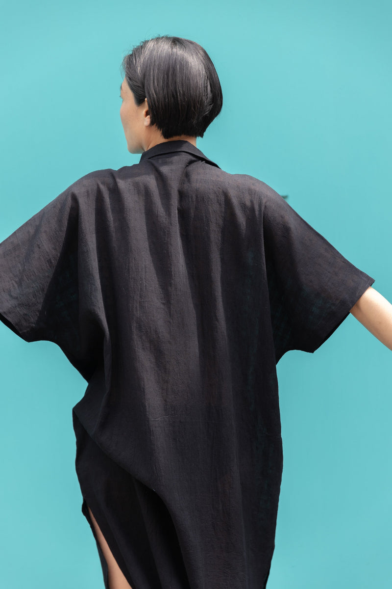 Tokyo — Street Shirt — Noir cotton by World of Crow in black color for women Worldwide