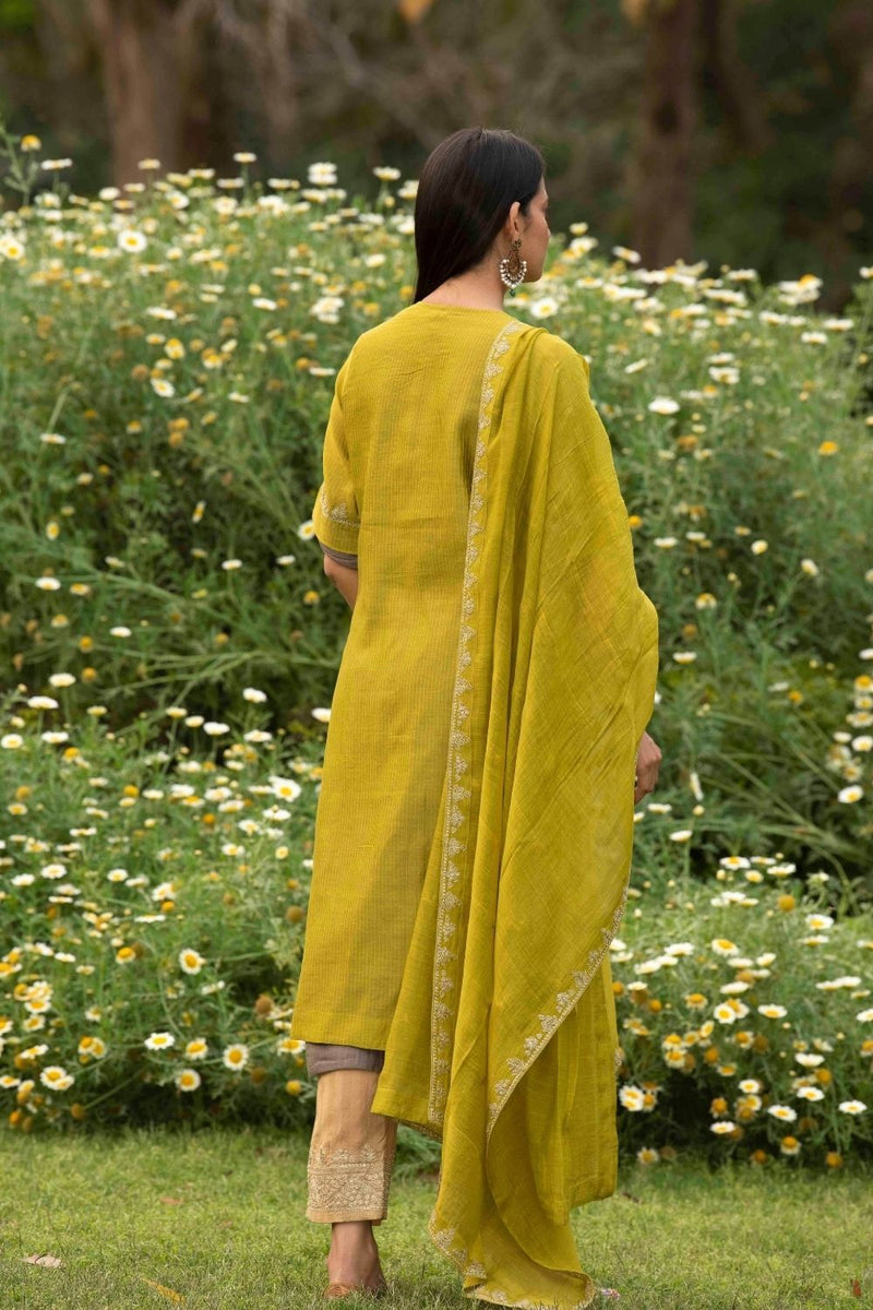 Kaamini Mehendi Green Kurta Set by Priti Prashant for women Worldwide
