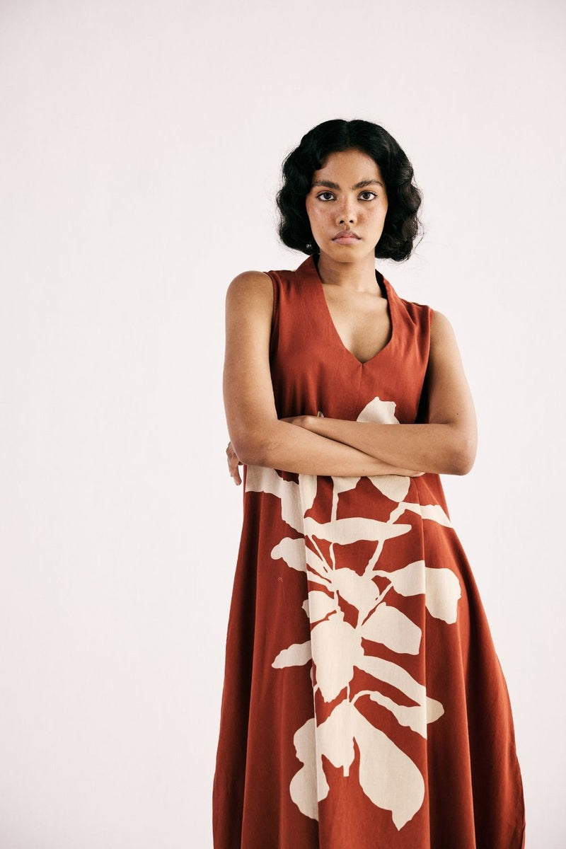 REDWOOD GARDEN DRESS cotton by Khara Kapas in red for women Worldwide