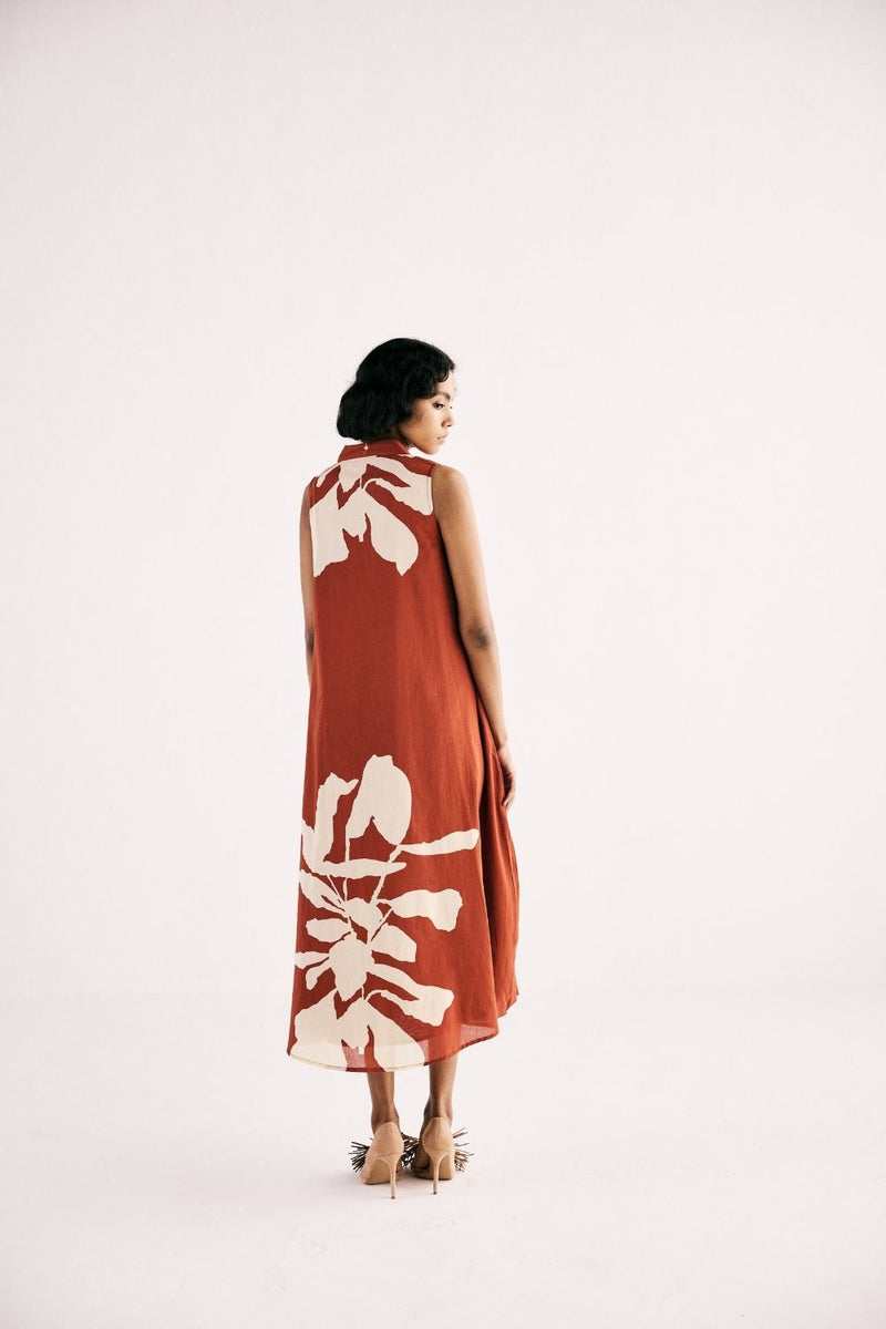 REDWOOD GARDEN DRESS cotton by Khara Kapas in red for women Worldwide