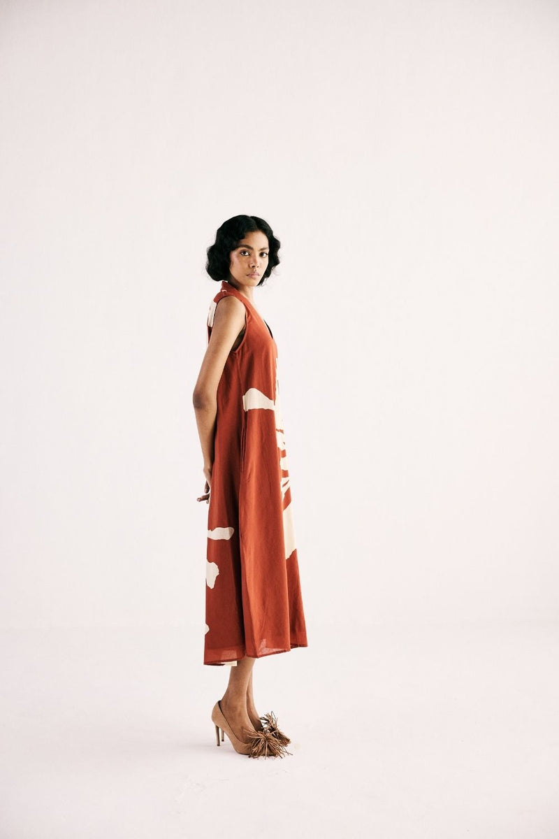 REDWOOD GARDEN DRESS cotton by Khara Kapas in red for women Worldwide