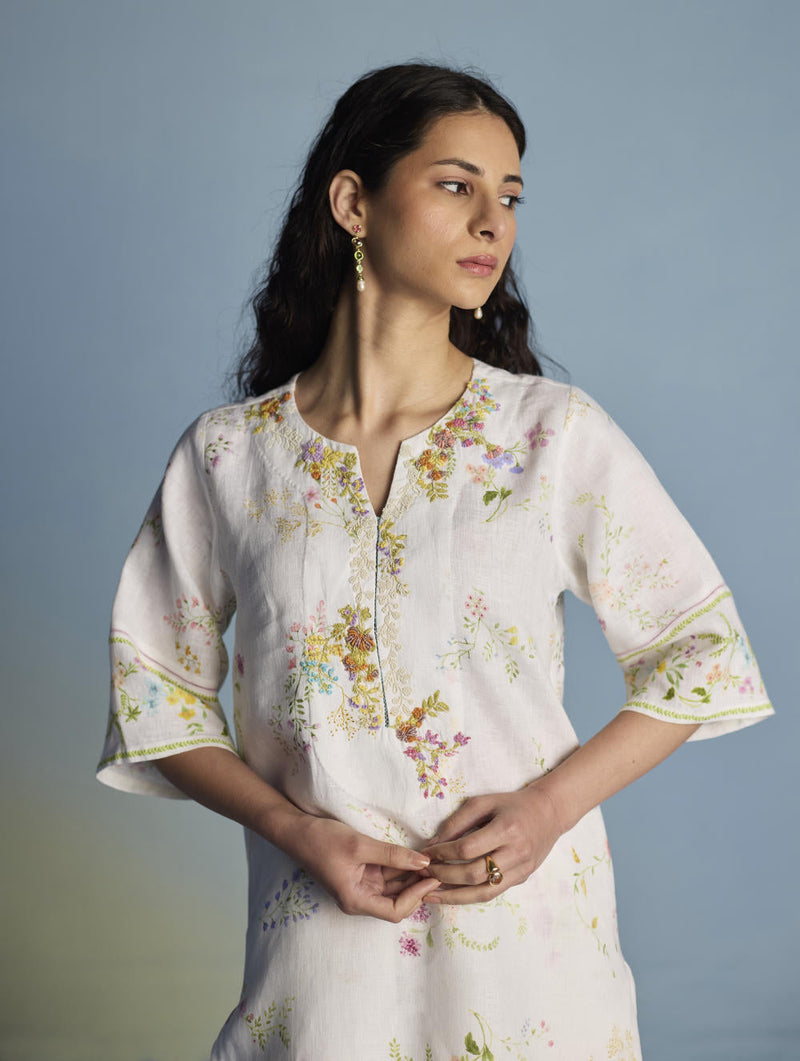 Para Hand-Embroidered Linen Kurta - White linen by Manan in white color for women Worldwide