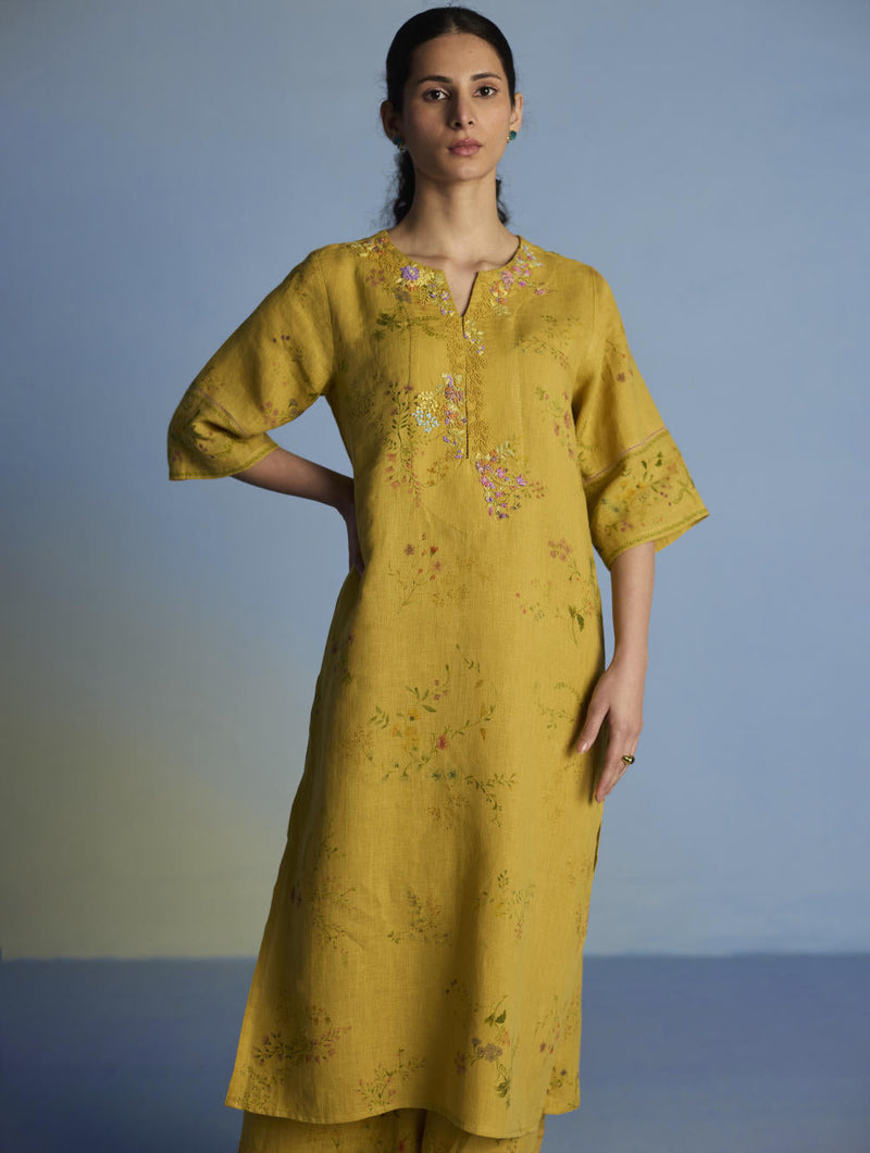 Para Hand-Embroidered Linen Kurta - Ochre linen by Manan for women Worldwide