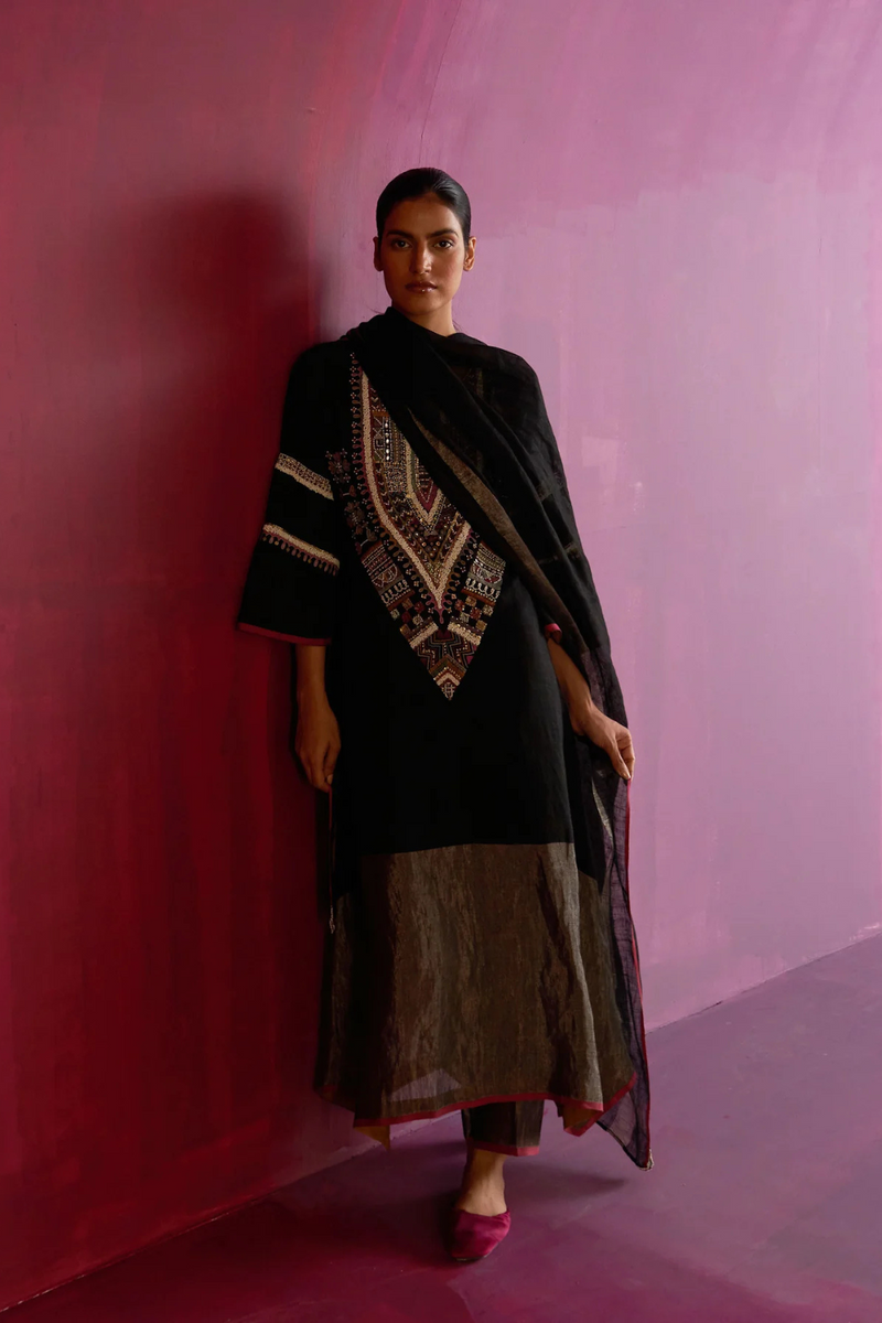 Afra Hand-Embroidered Kurta - Black linen by Manan in black color for women Worldwide