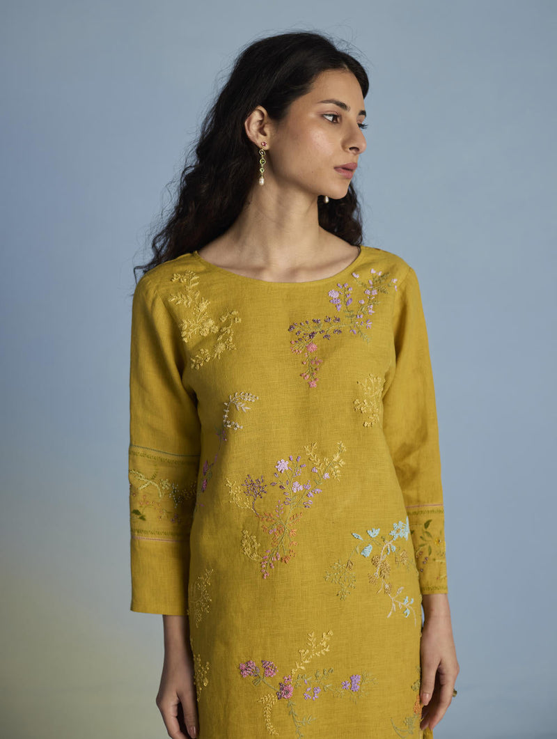 Emra Hand-Embroidered Linen Kurta Set - Ochre linen by Manan for women Worldwide