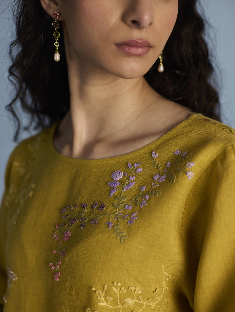 Emra Hand-Embroidered Linen Kurta Set - Ochre linen by Manan for women Worldwide