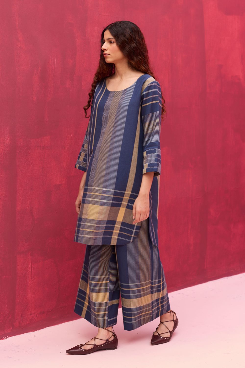 Rina Check Linen Kurta Set - Navy