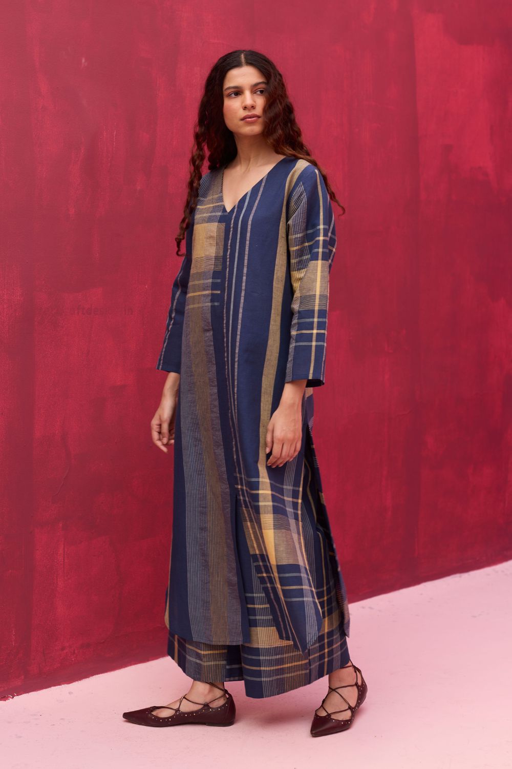 Inga Check Linen Kurta - Navy