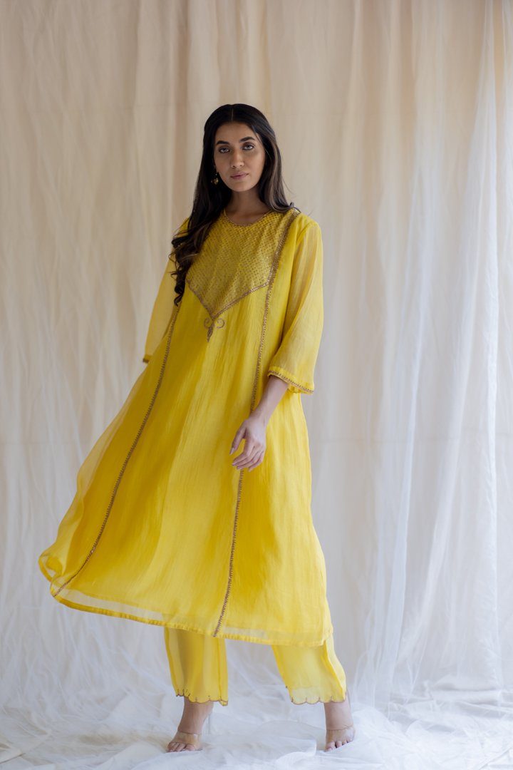 Mustard Fridaus Abho and Izaar by Nirjara for women Worldwide