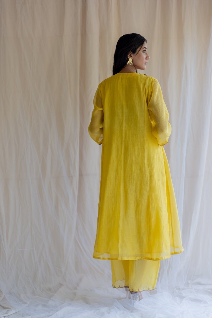 Mustard Fridaus Abho and Izaar by Nirjara for women Worldwide