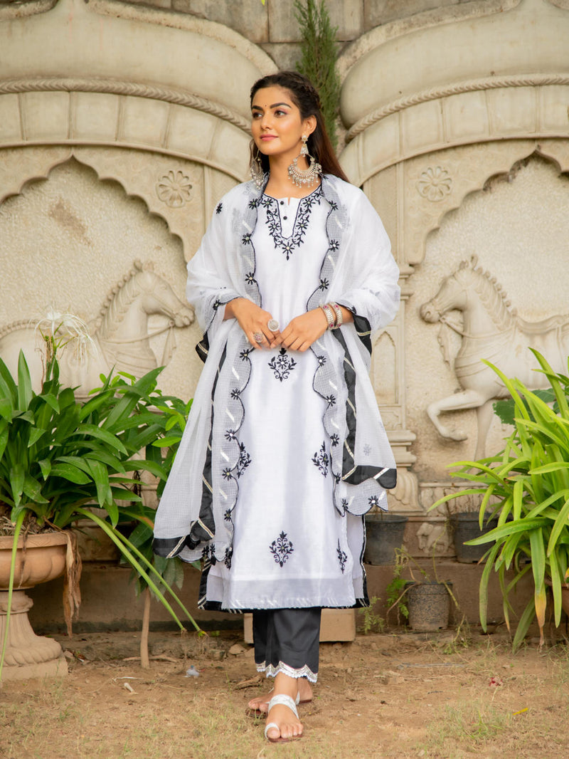 Noor - Shwet Kasida Mirror & Thread Work Set Kurta Sets by Maison Shefali for women Worldwide