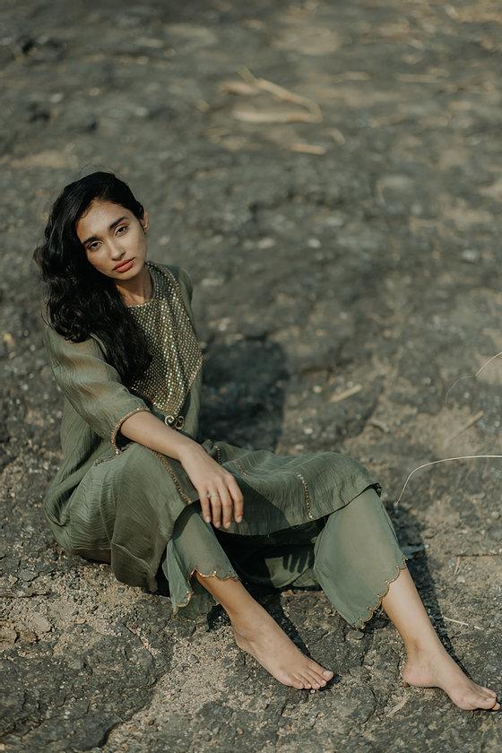 Olive Firdaus Abho and Izaar by Nirjara for women Worldwide