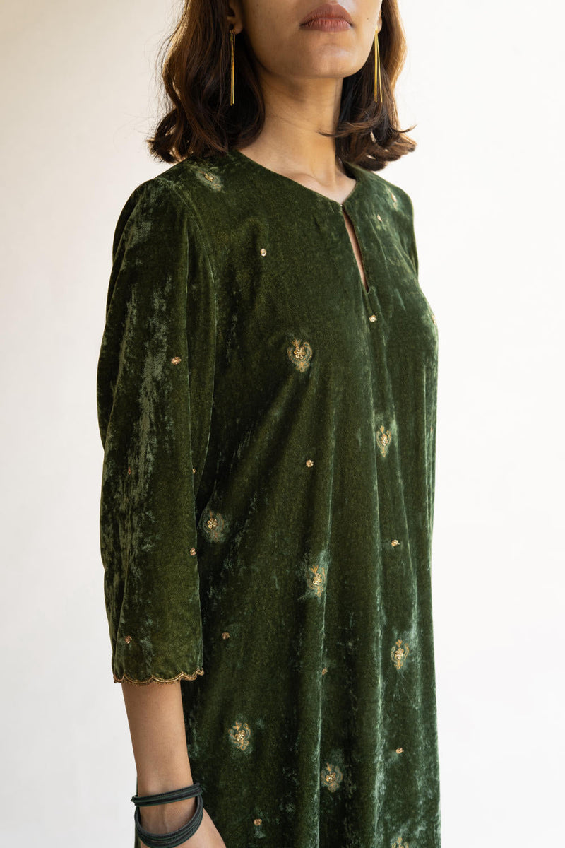 Olive Noorah Velvet kurta set Kurta Sets by Nirjara for women Worldwide