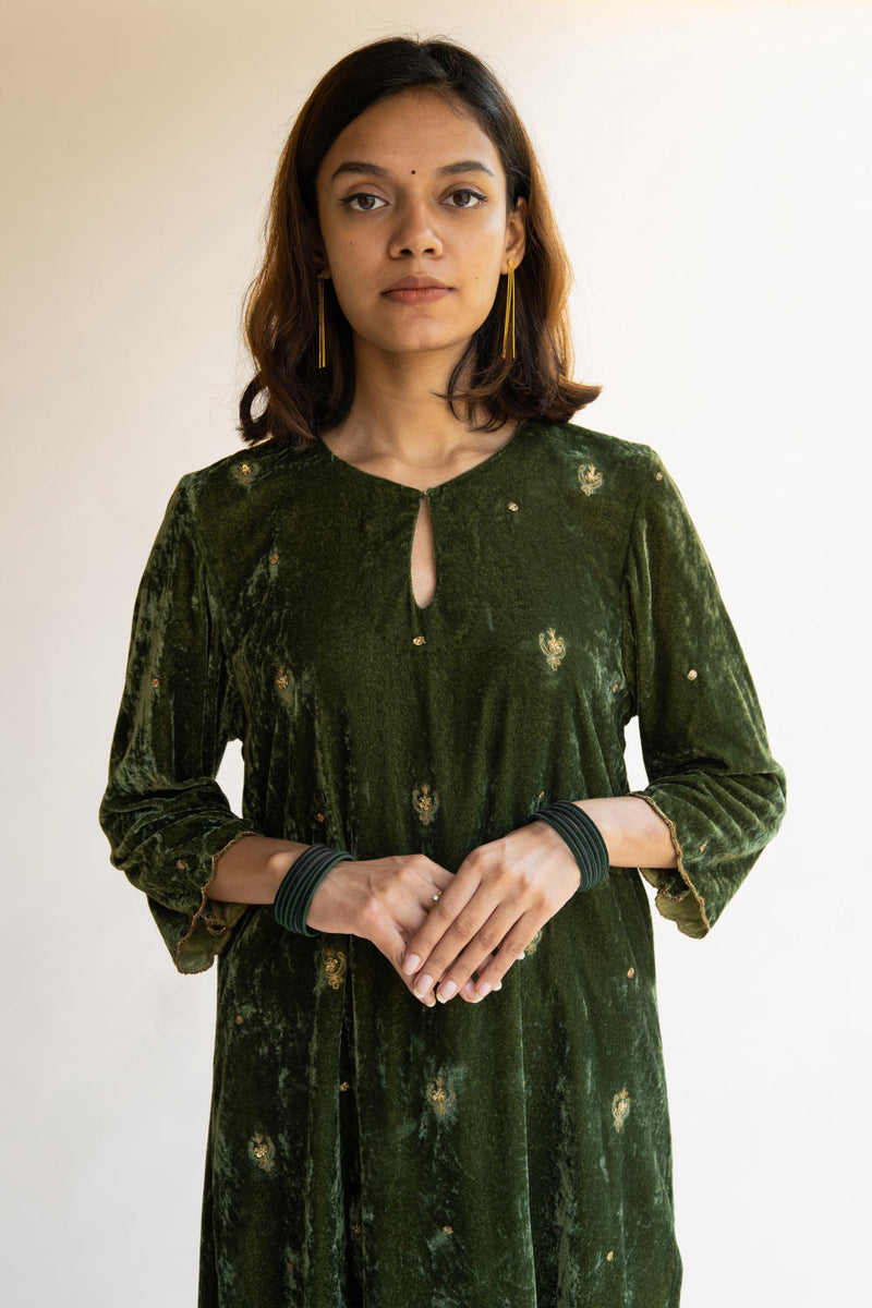 Olive Noorah Velvet kurta set Kurta Sets by Nirjara for women Worldwide