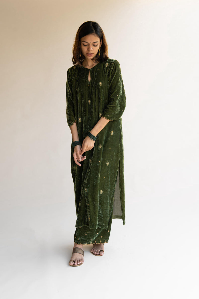 Olive Noorah Velvet kurta set Kurta Sets by Nirjara for women Worldwide