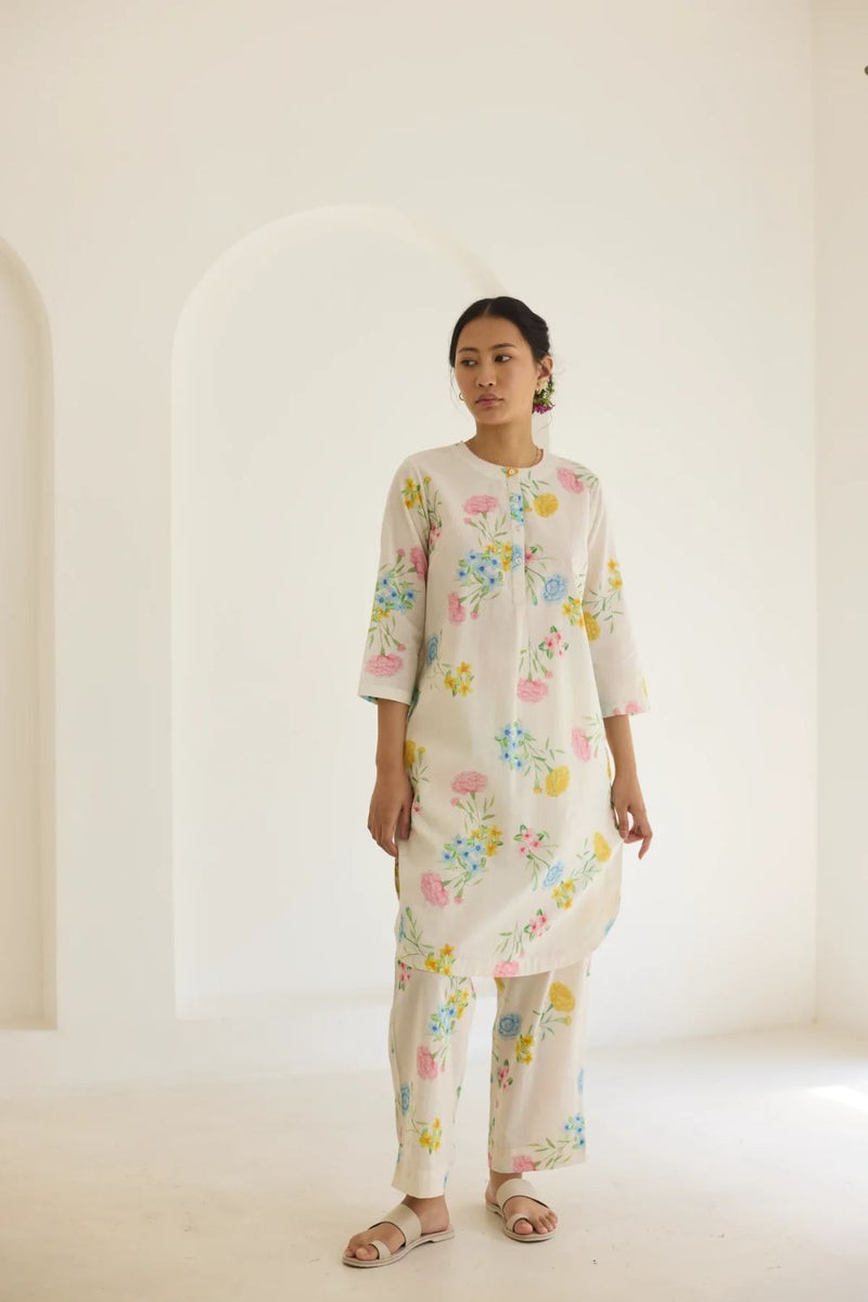 Marigold Mid Kurta Set cotton by Nadiya Paar in white color for women Worldwide