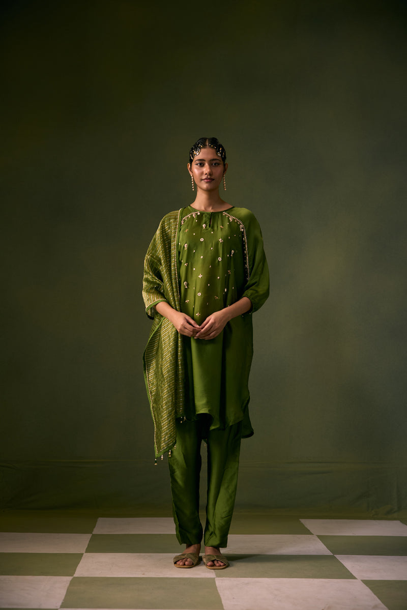 Acove Antifit Kurta Set vegan satin, organza satin kurta/kurta set by PRAHNAAYA in musturd yellow for women Worldwide