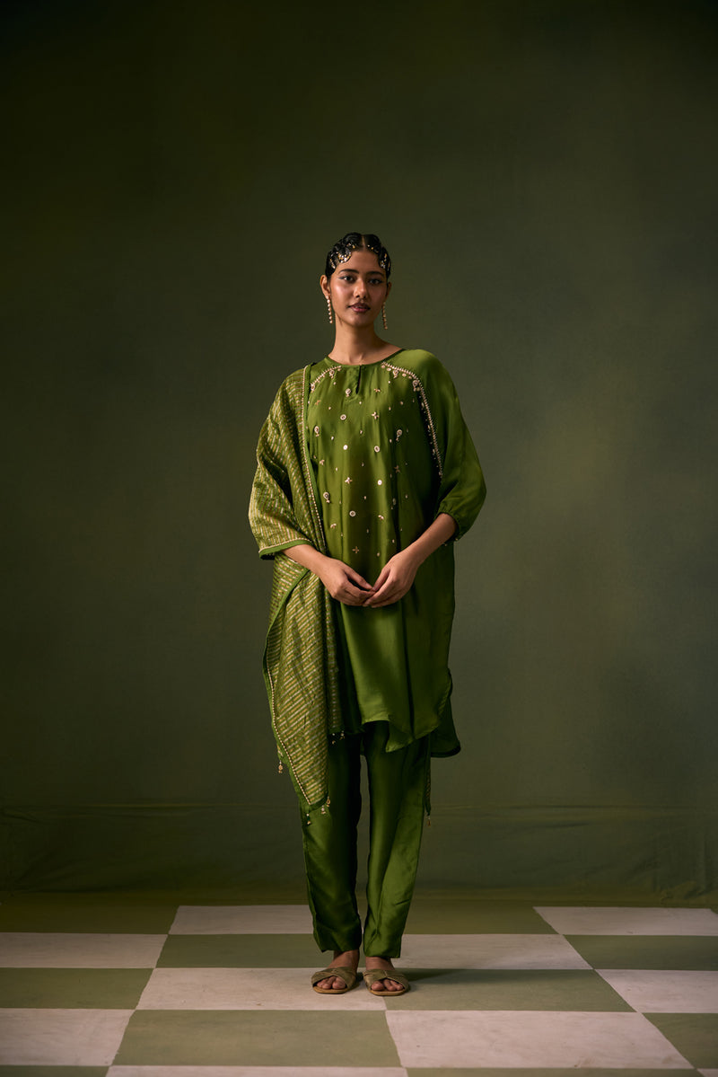 Acove Antifit Kurta Set vegan satin, organza satin kurta/kurta set by PRAHNAAYA in musturd yellow for women Worldwide