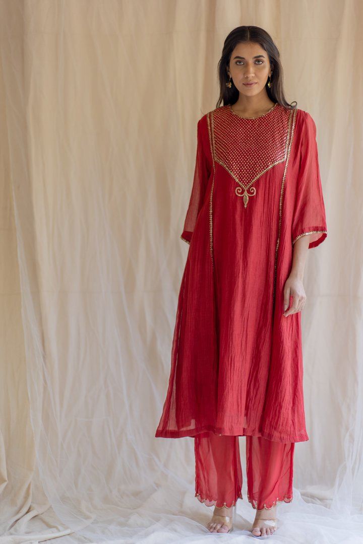 Red Fridaus Abho and Izaar by Nirjara for women Worldwide