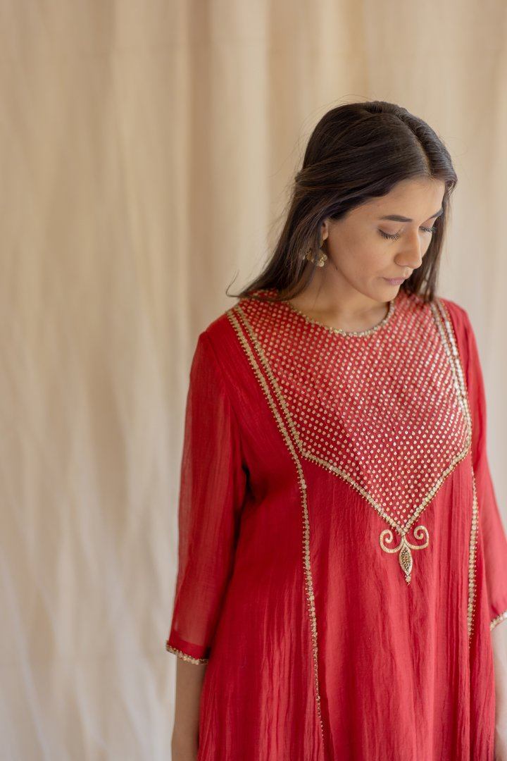 Red Fridaus Abho and Izaar by Nirjara for women Worldwide