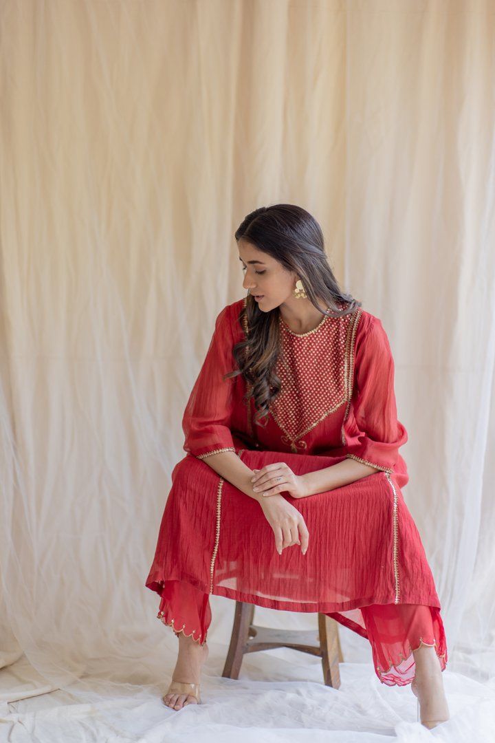 Red Fridaus Abho and Izaar by Nirjara for women Worldwide