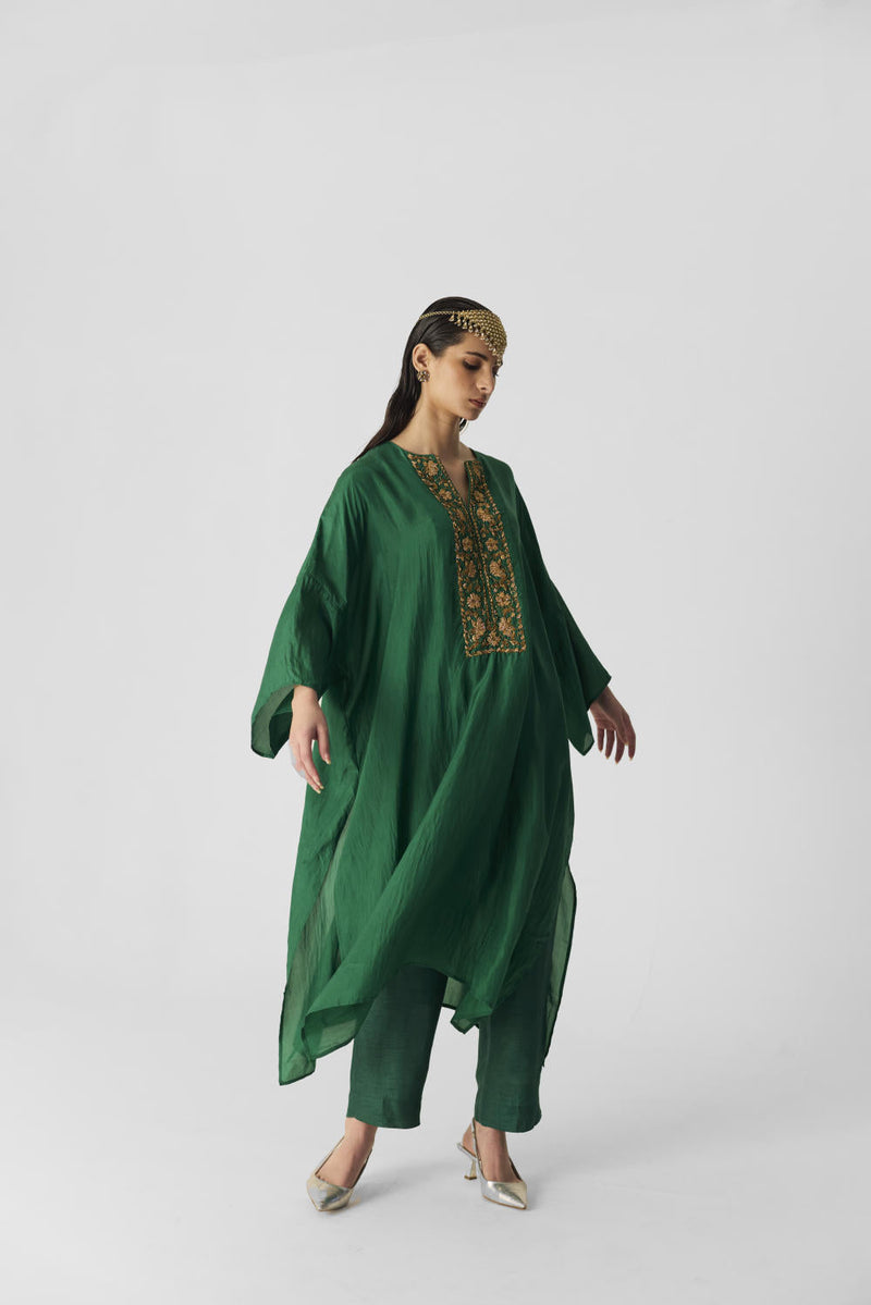 ROYAL GREEN KAFTAN SET silk by Yam in green color for women Worldwide