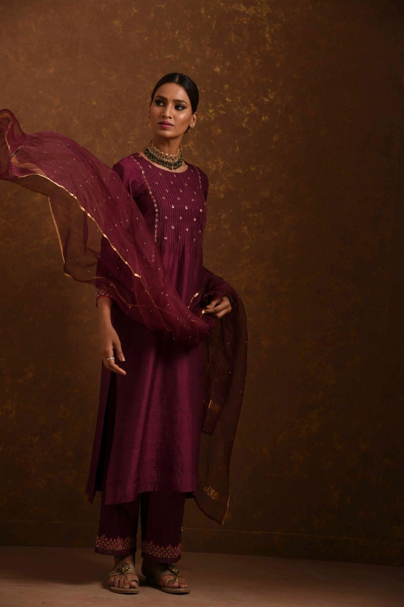 Ruhani Wine Kurta Set by Priti Prashant for women Worldwide