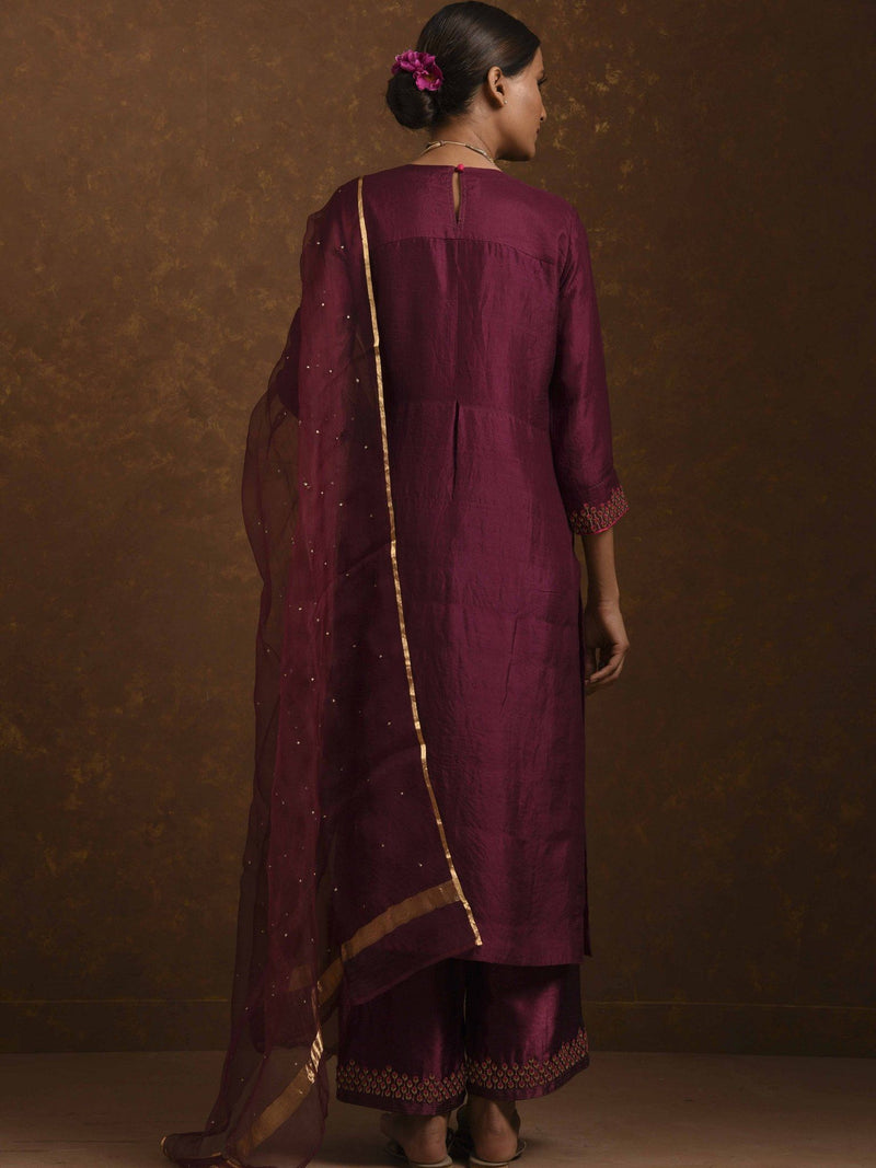 Ruhani Wine Kurta Set by Priti Prashant for women Worldwide