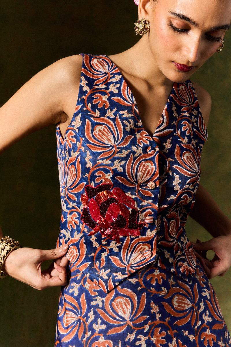 INAAYA 3 PIECE SILK SET silk by JodiLife for women Worldwide