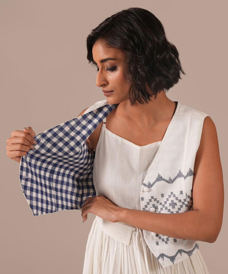 SNOWFLAKE DRIFT SET 100% cotton by Indigo Dreams in white color for women Worldwide