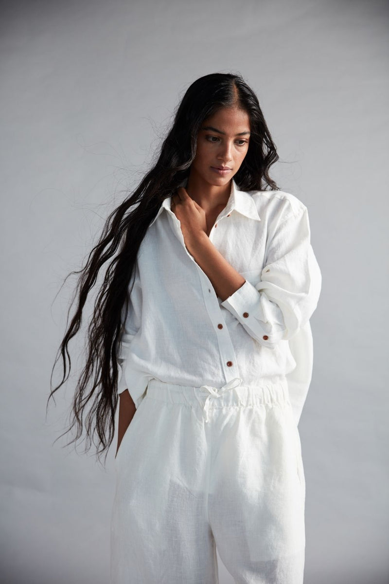Women's Linen Oversized Shirt - Taj linen by Saphed in white color for women Worldwide