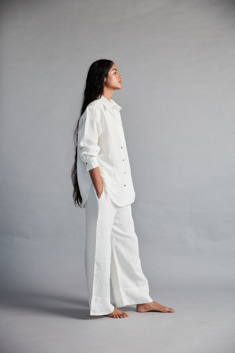 Women's Linen Oversized Shirt - Taj linen by Saphed in white color for women Worldwide