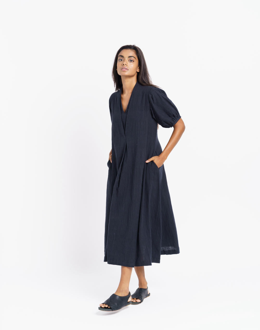 A classic ink black midi dress - Black