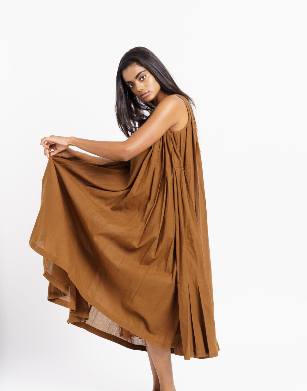 Cinnamon brown extra pleated midi dress - Brown