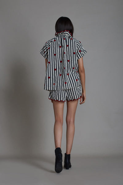 STRIPE TORA SHIRT AND SCALLOP SHORTS - BLACK WITH RED HEART