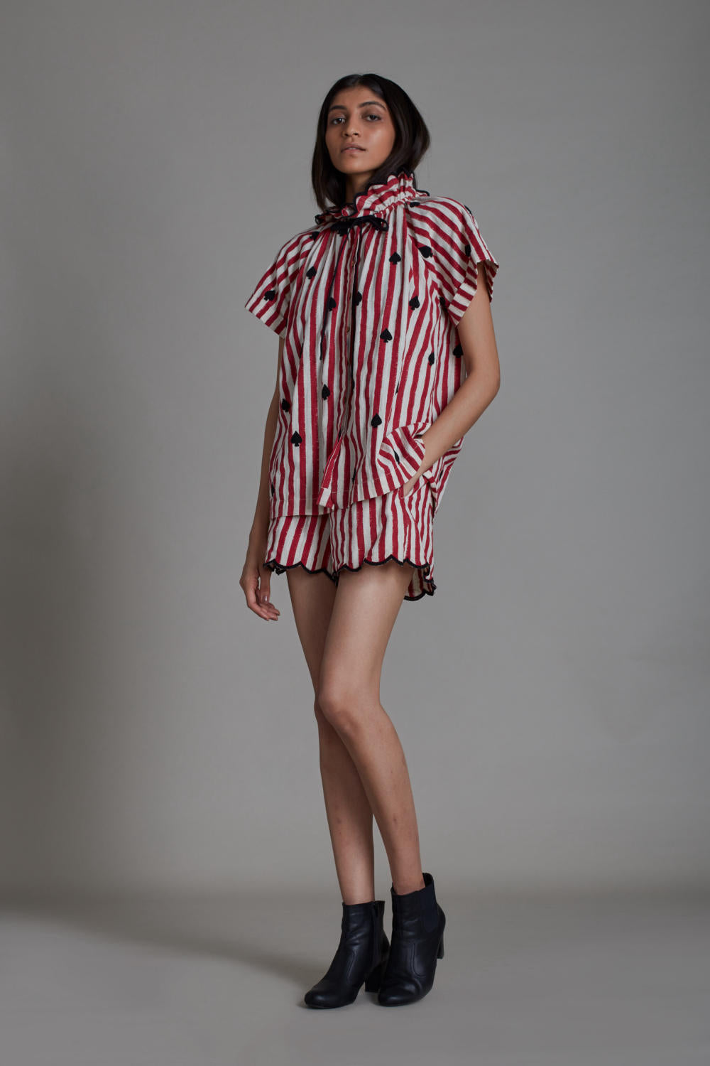 STRIPE TORA SHIRT AND SCALLOP SHORTS - RED WITH BLACK HEART