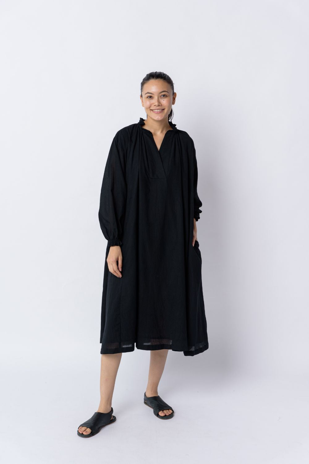 Jet black flared dress - Black