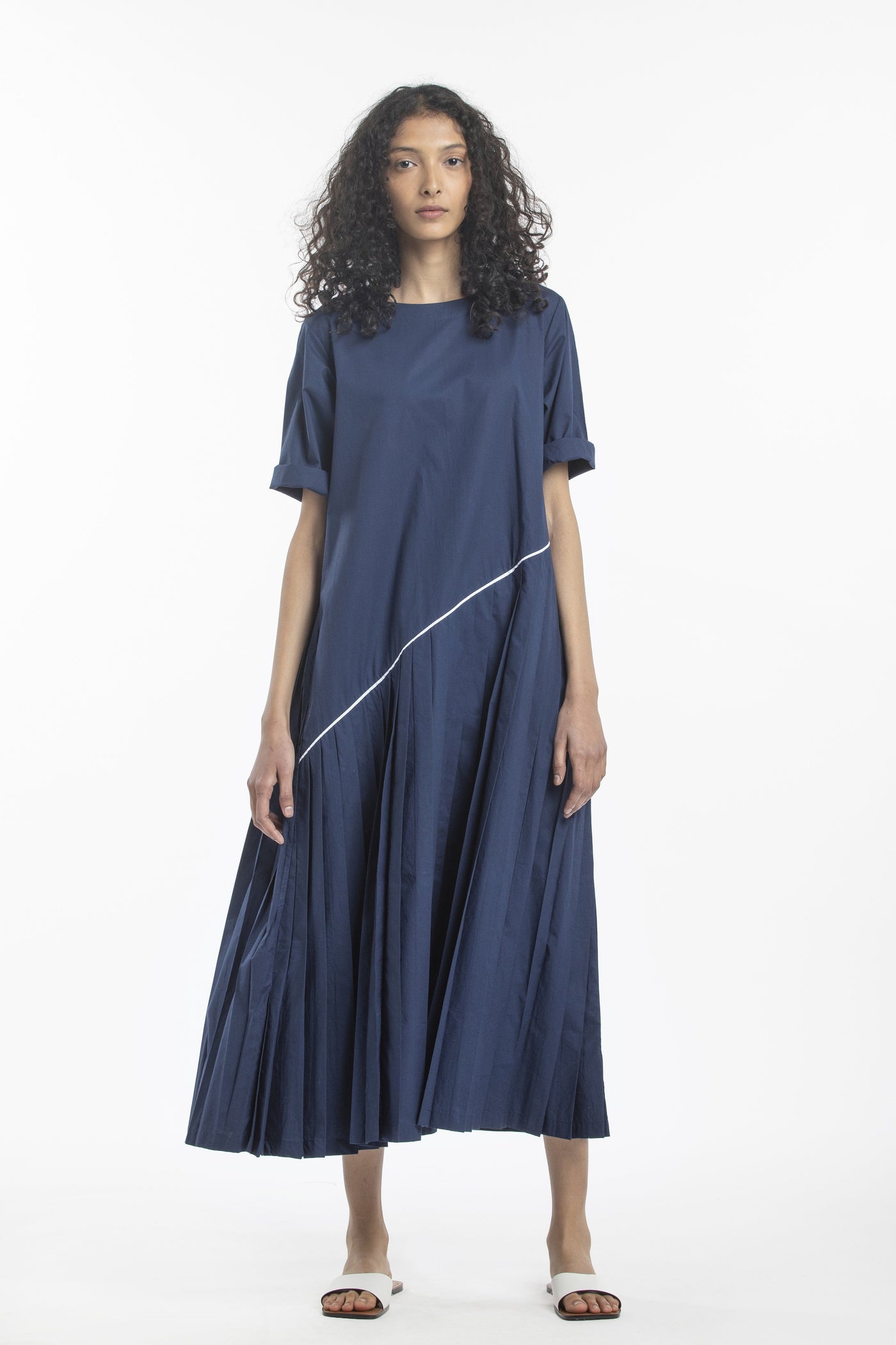 ASYMMETRIC PLEAT DRESS-NAVY Fashion THREE